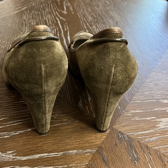 Via Spiga olive green suede penny loafer with green leather trim heel 9M - Picture 10 of 17